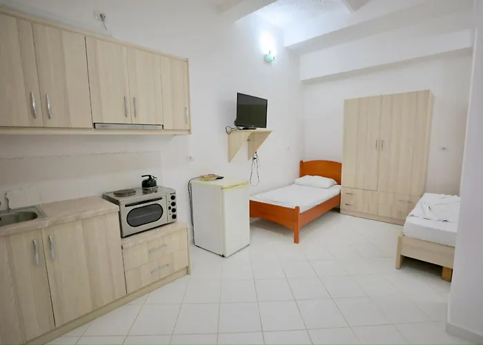 ゲストハウス Flower